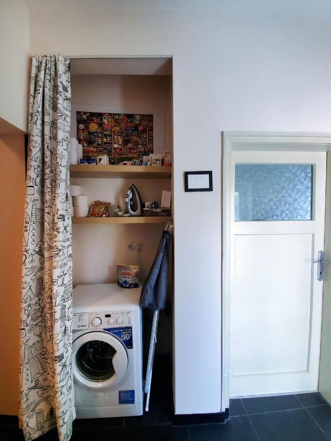 סופיה Sunny Central Apartment מראה חיצוני תמונה