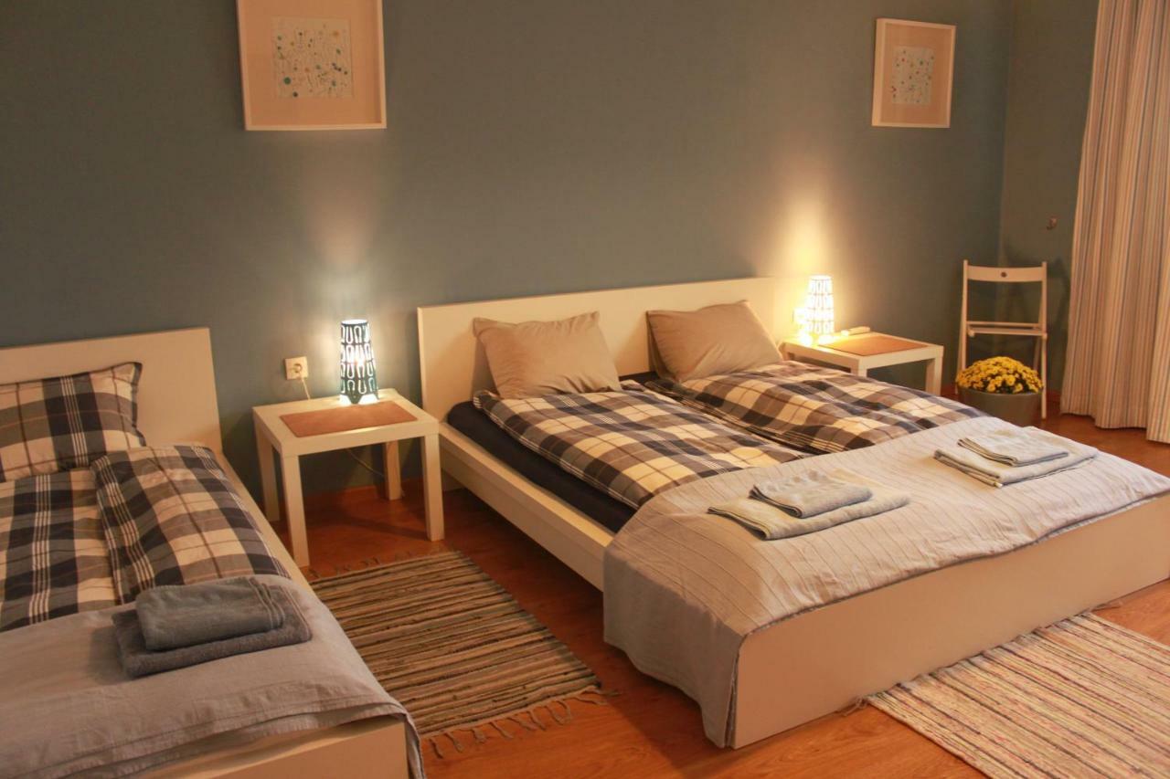 סופיה Sunny Central Apartment מראה חיצוני תמונה